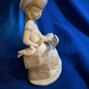Lladro Sunday's Child Girl